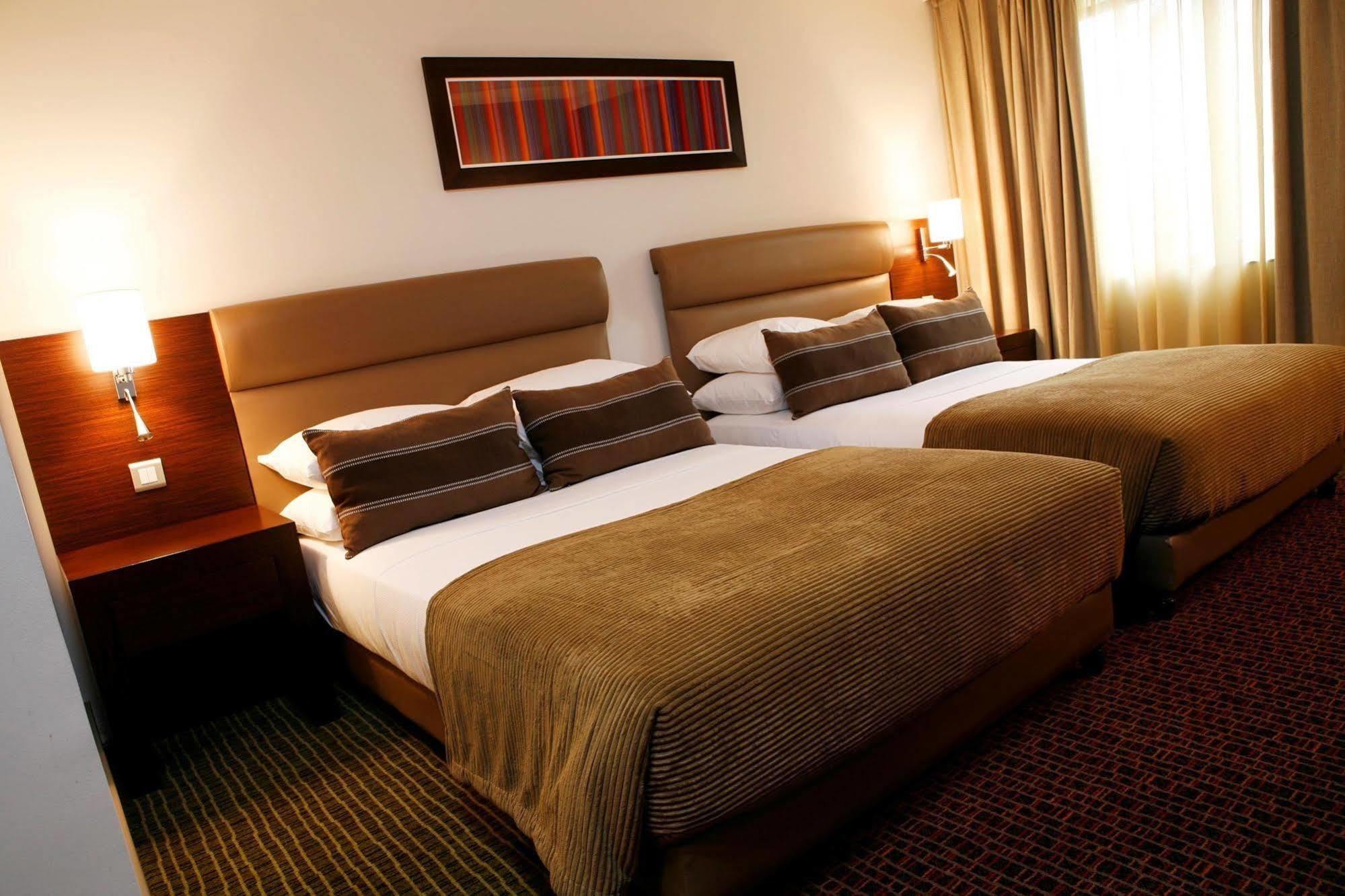 Movenpick Hotel Ikoyi Lagos Bagian luar foto